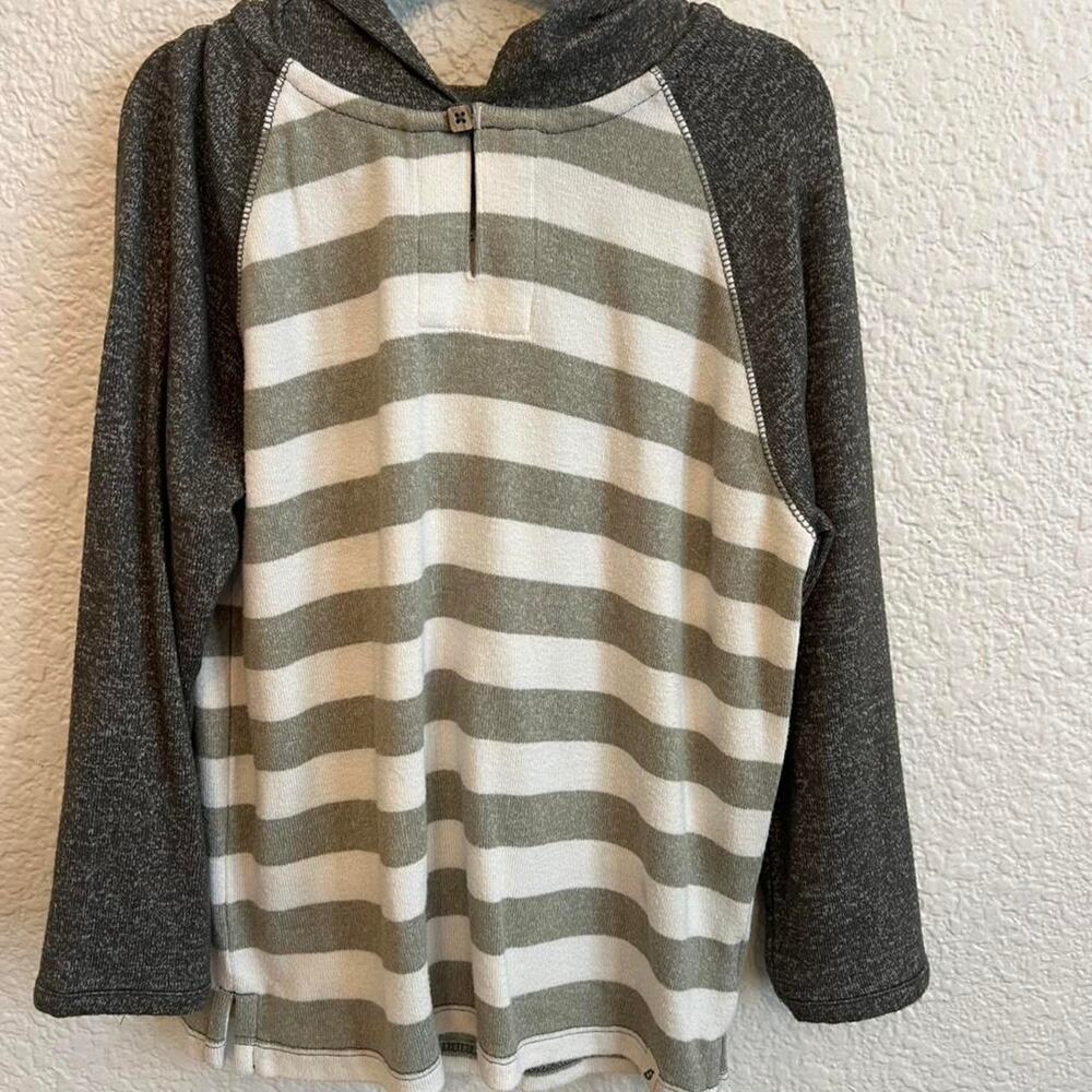 Easy Peasy striped olive green